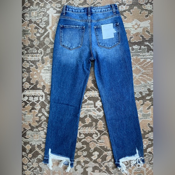 🔥HOST PICK🔥 Charity High-Rise Distressed Hem Straight Denim - Picture 2 of 11